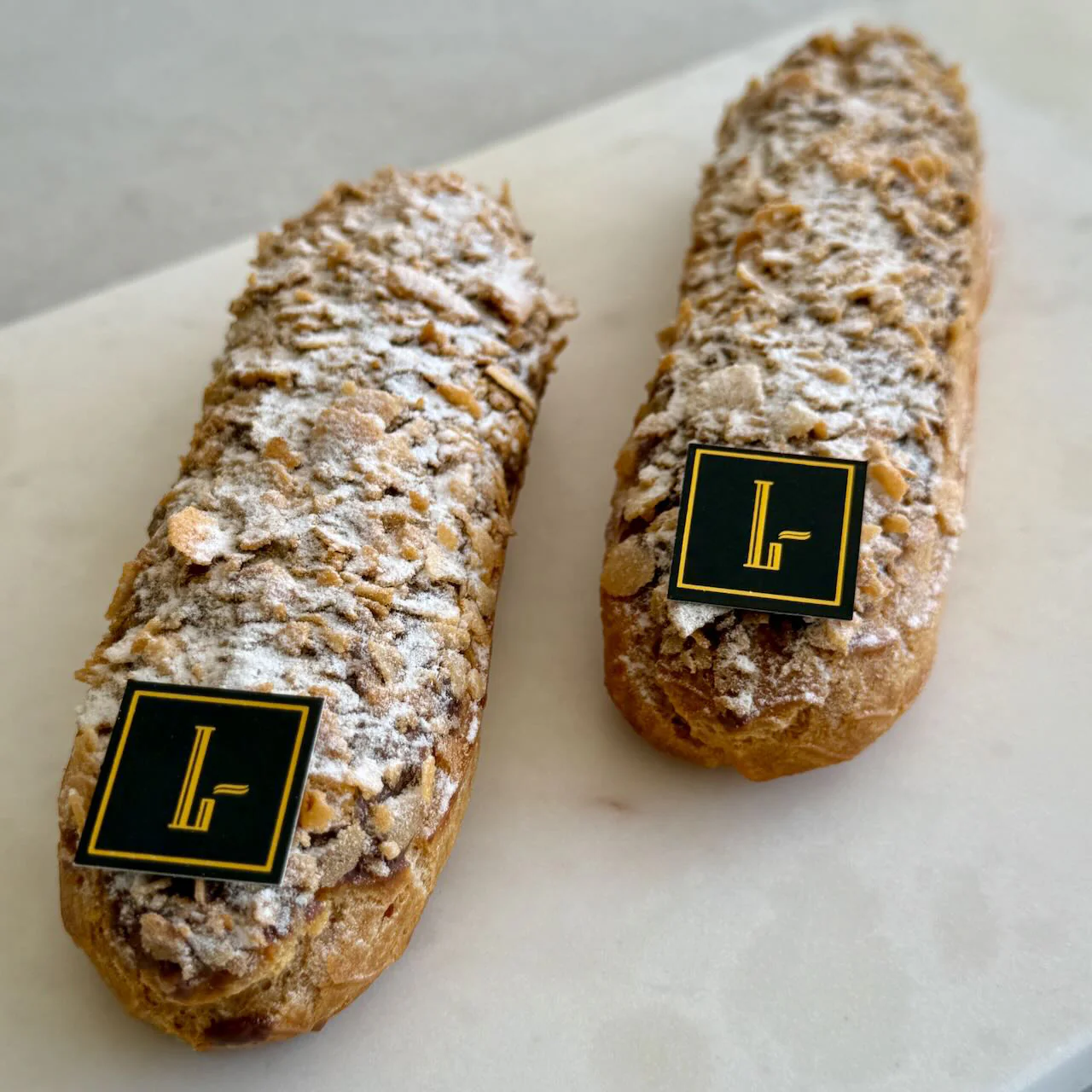 Hazelnut Éclair - Image 4